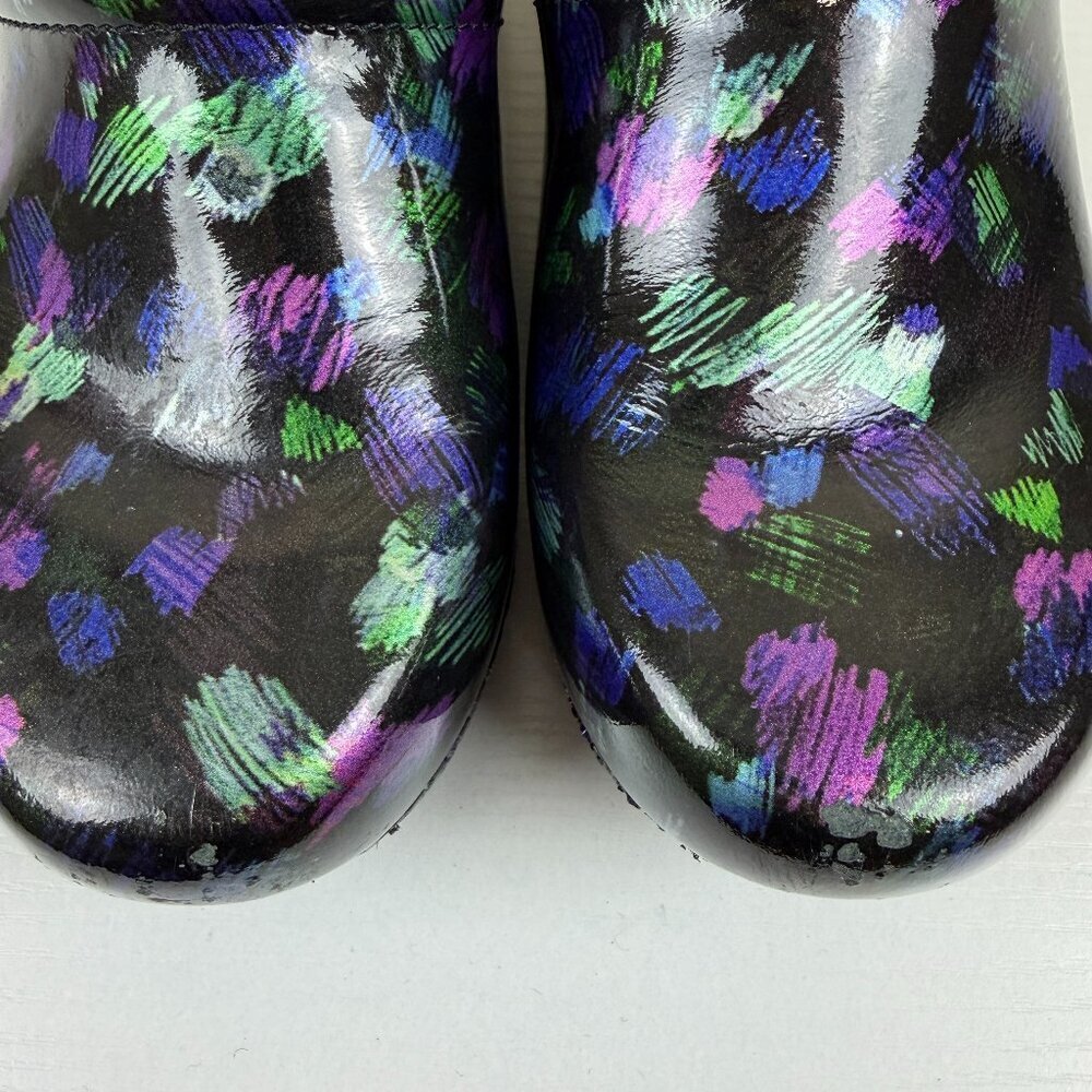 Dansko XP 2.0 Clogs - Picture 11 of 12